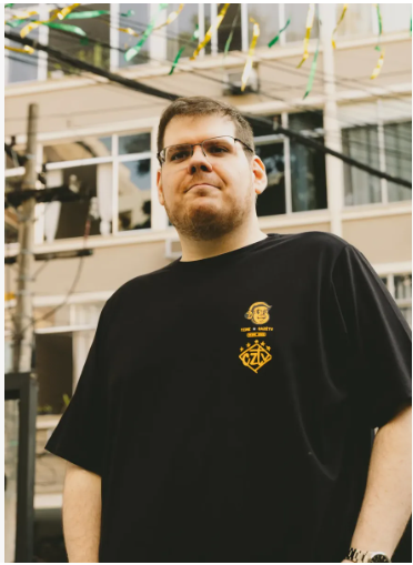 Camisa Preta Traje Cazétv